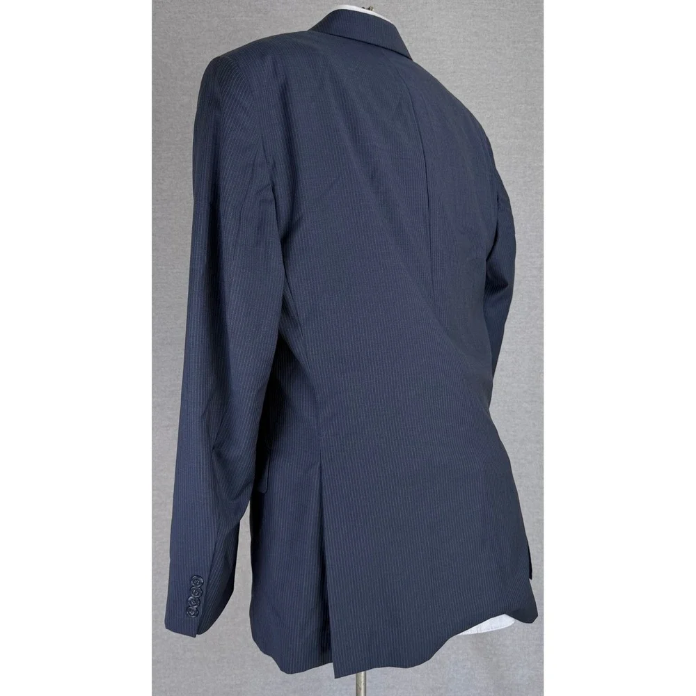 Jos A Bank Travelers Collection Suit Mens 43L 33x32 Navy Blue Pinstripe Wool 2pc